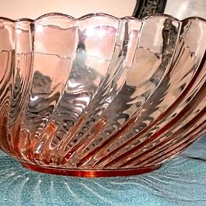 Pink vintage glass serving bowl